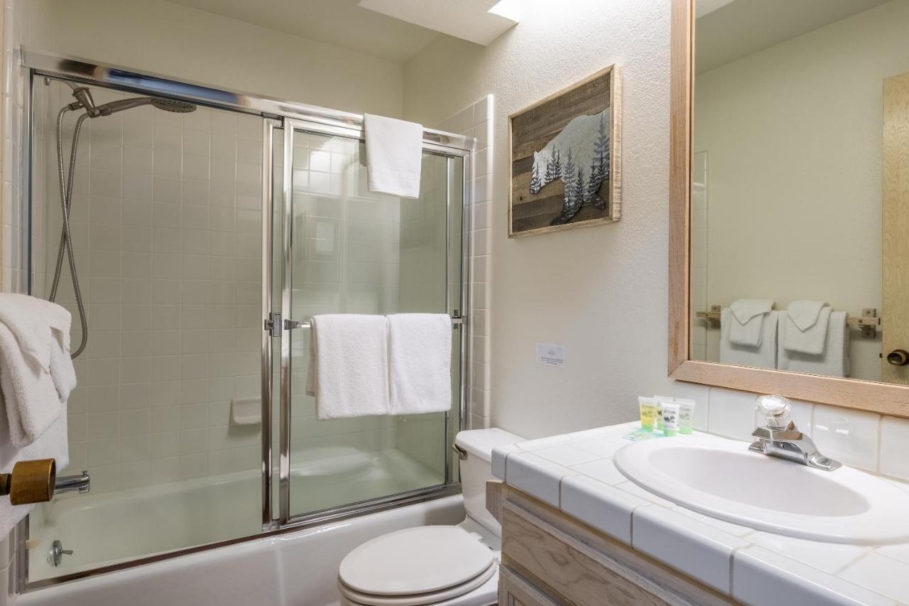 Warm And Cozy Upgraded 2 Bedrm 2 Bath Single Level In Snowcreek Complex Phase Iv 563 Sleeps 6 *