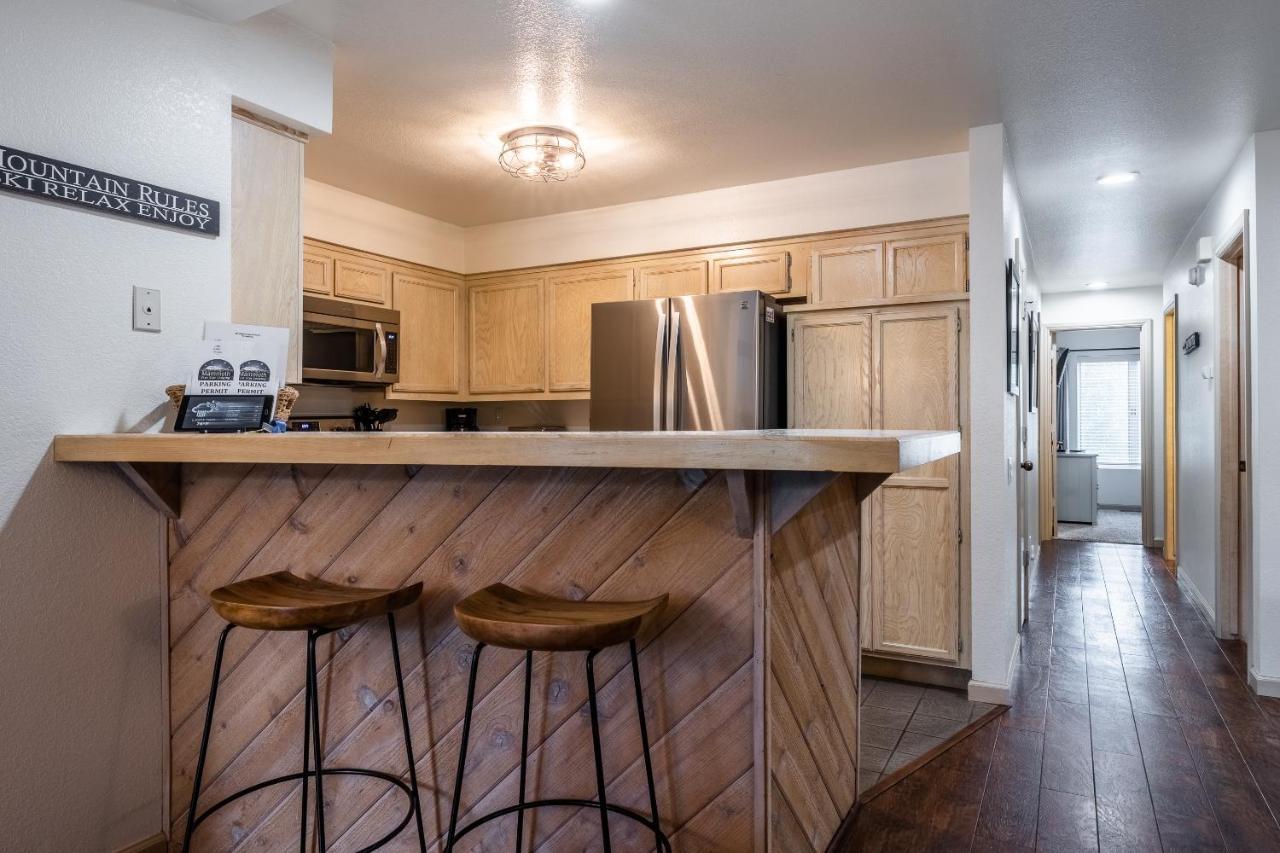 Warm And Cozy Upgraded 2 Bedrm 2 Bath Single Level In Snowcreek Complex Phase Iv 563 Sleeps 6 * Mammoth Lakes