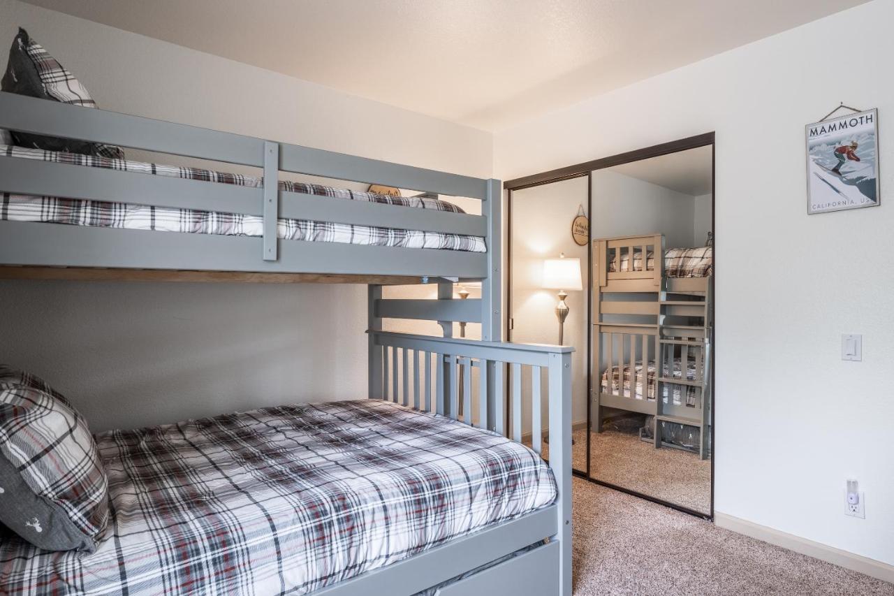 Warm And Cozy Upgraded 2 Bedrm 2 Bath Single Level In Snowcreek Complex Phase Iv 563 Sleeps 6 Apartment