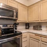 Warm And Cozy Upgraded 2 Bedrm 2 Bath Single Level Condo In Snowcreek Complex Phase IV 563 Sleeps 6