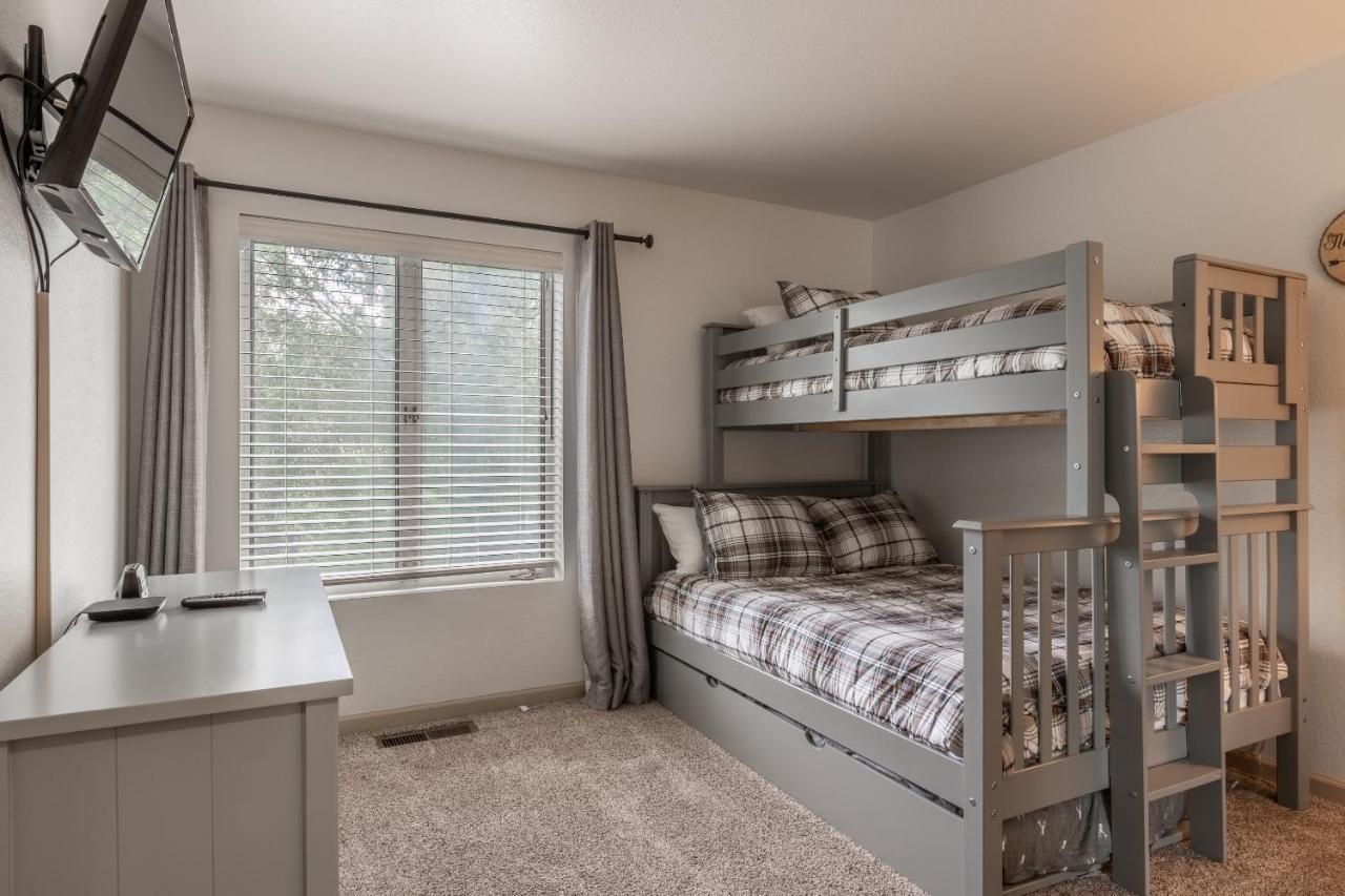Warm And Cozy Upgraded 2 Bedrm 2 Bath Single Level In Snowcreek Complex Phase Iv 563 Sleeps 6 *